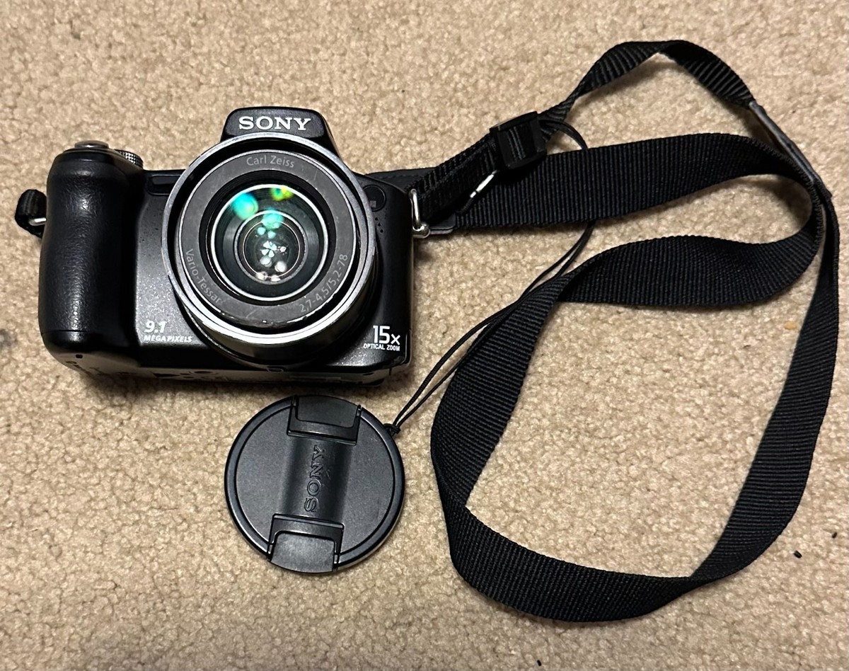 Sony Cyber-shot DSC-H50 9.1MP Digital Camera - Black for