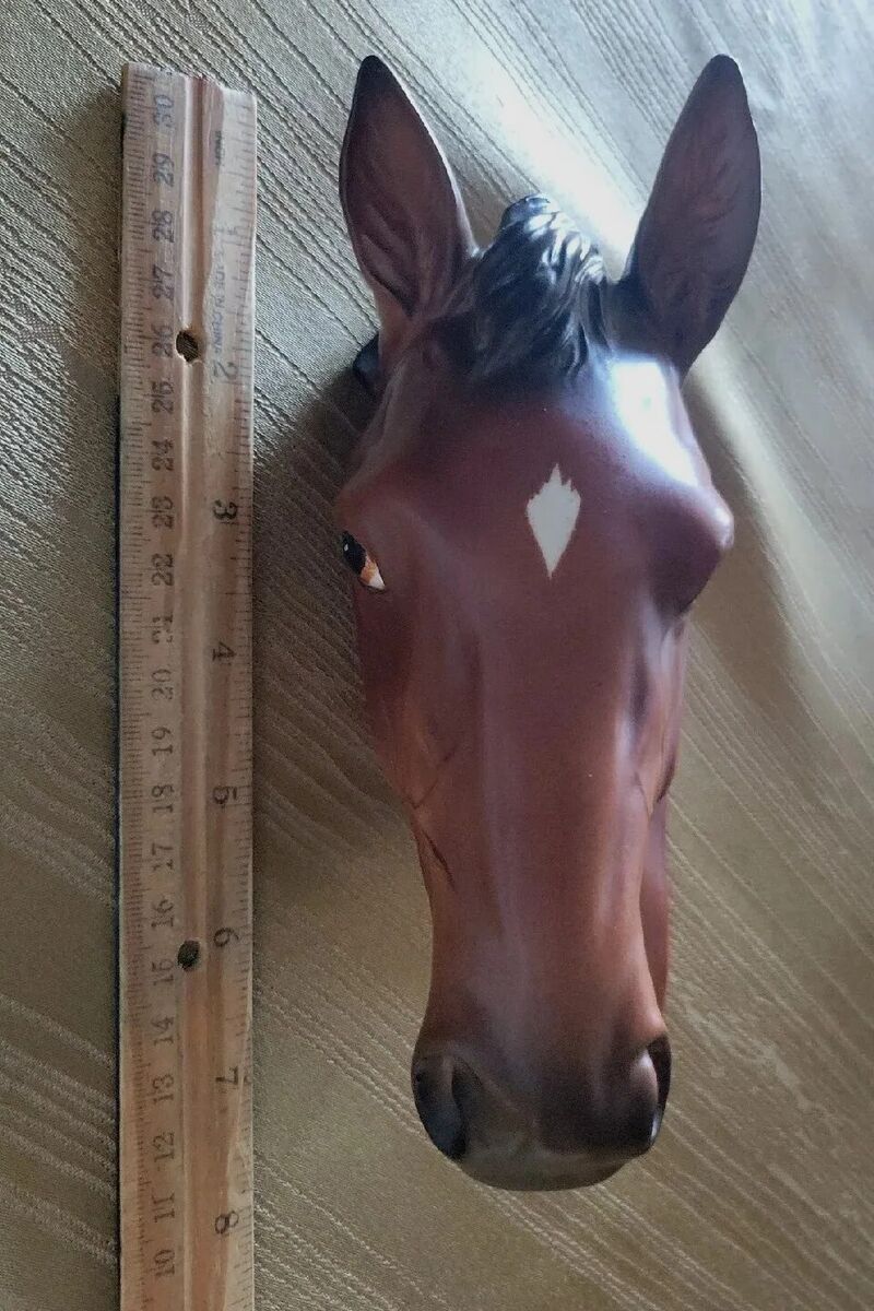Vintage Norcrest Porcelain Horse Head Hanging Wall Plaque Vintage Norcrest Porcelain Horse Head Hanging Wall Plaque