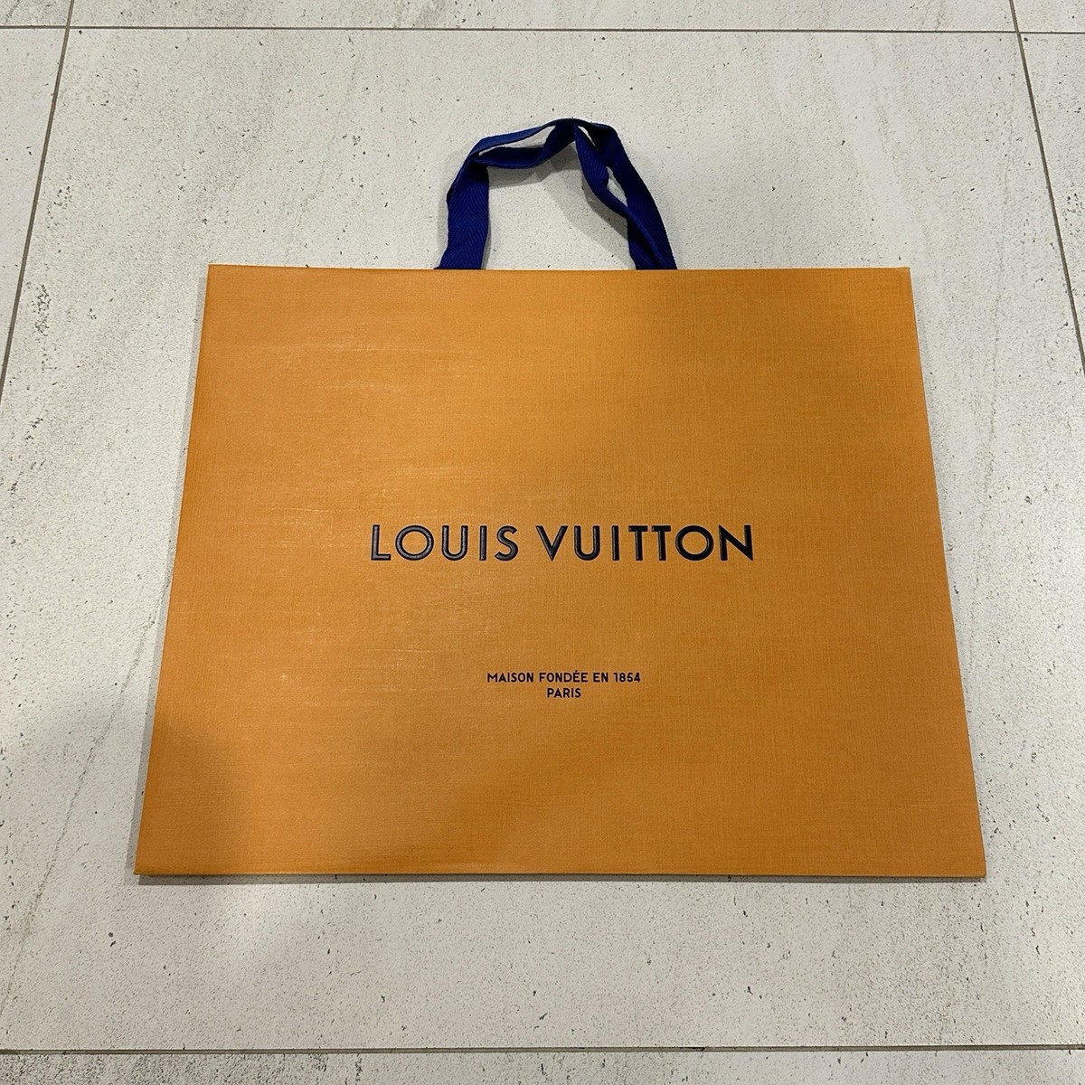 Louis Vuitton Shopping Bag Gift Large Paper Bag in Yellow 15.6 x