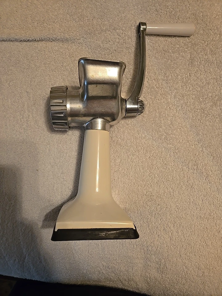 Vintage RIVAL Meat Grinder with Suction Base. White . Two blades - Image 4 of 4