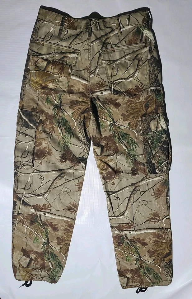 Realtree Camo Cargo Jeans Hunting Size 32-34 M RealTree Outdoor Gear  - Image 2 of 3