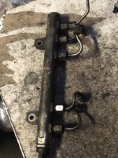 Vauxhall Corsa D 1.3 CDTi Diesel Fuel Injector Rail & Sensor A13DTE 55567372