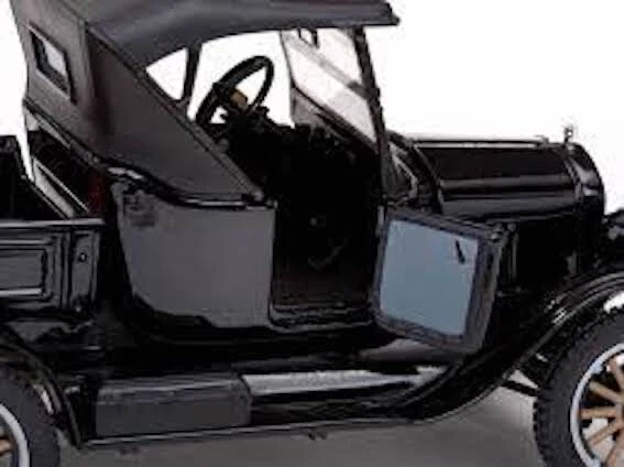 Sun Star 1/24 Scala 1862 - 1925 Ford Model T Roadster Pickup Chiuso - Nero. - Immagine 2 di 2