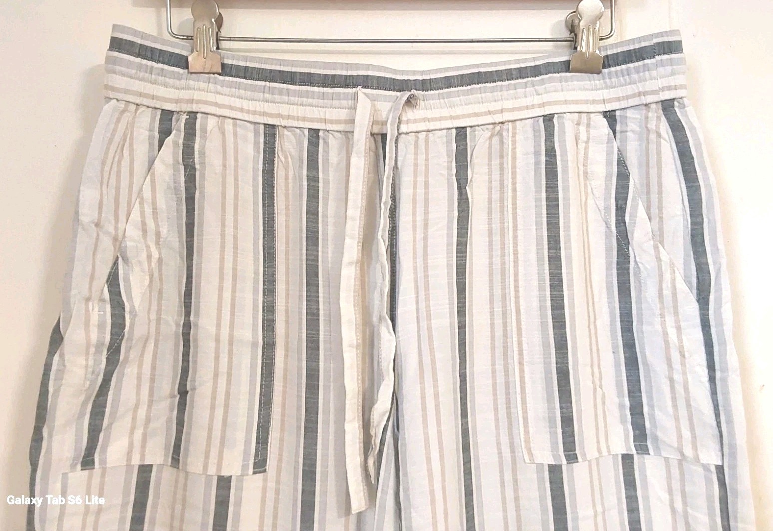 LOFT Pull On Wide Leg Crop Pants Ivory Gray Strip… - image 4