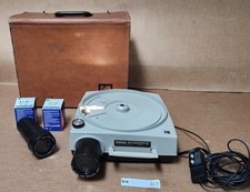 KODAK AF-1 EKTAGRAPHIC CAROUSEL SLIDE PROJECTOR WITH TRAVEL CASE 