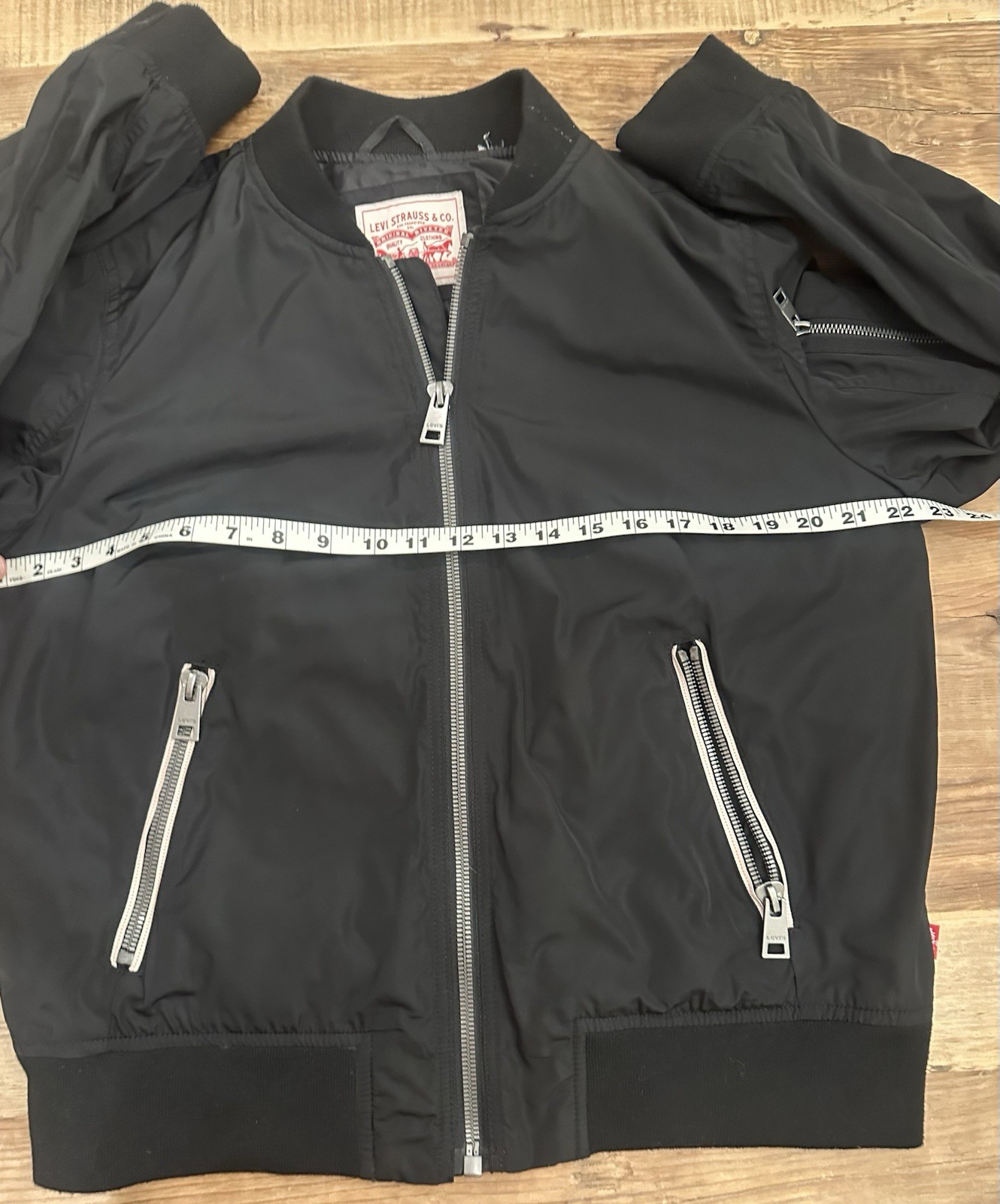 Levi's basic Black bomber jacket Med - image 4
