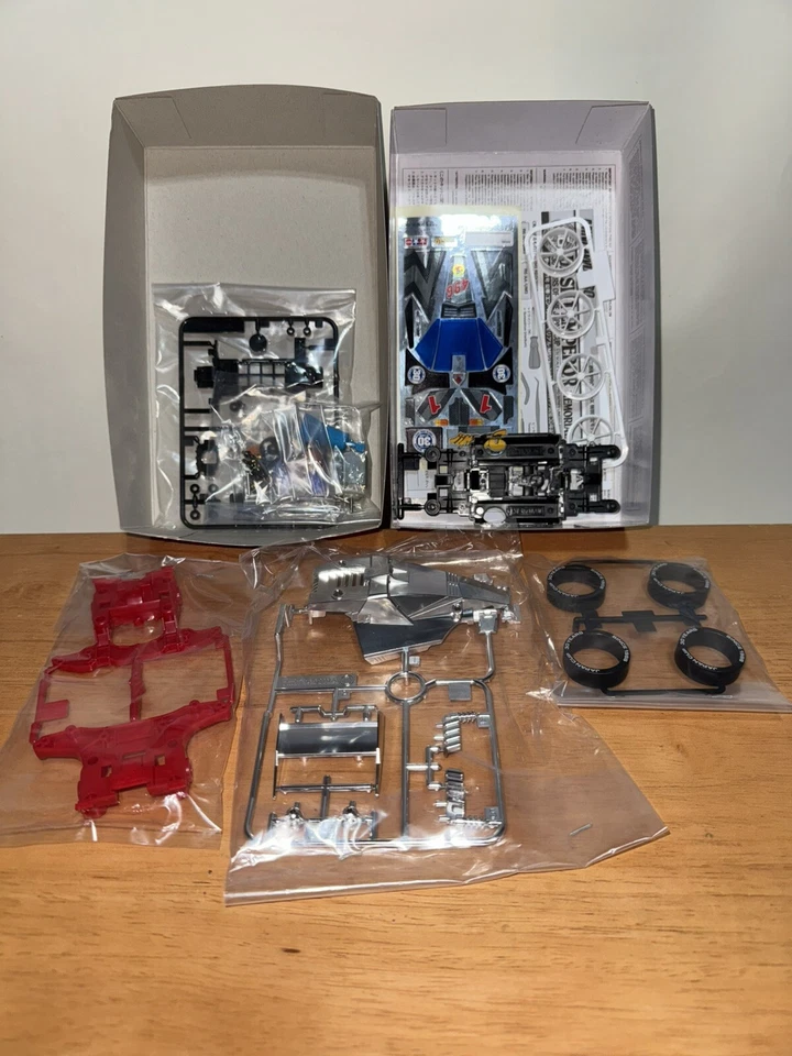 Tamiya 95110 Mini 4WD Dash-1 Emperor 30th anniversary MS Chassis low-height tire - Image 3 of 4