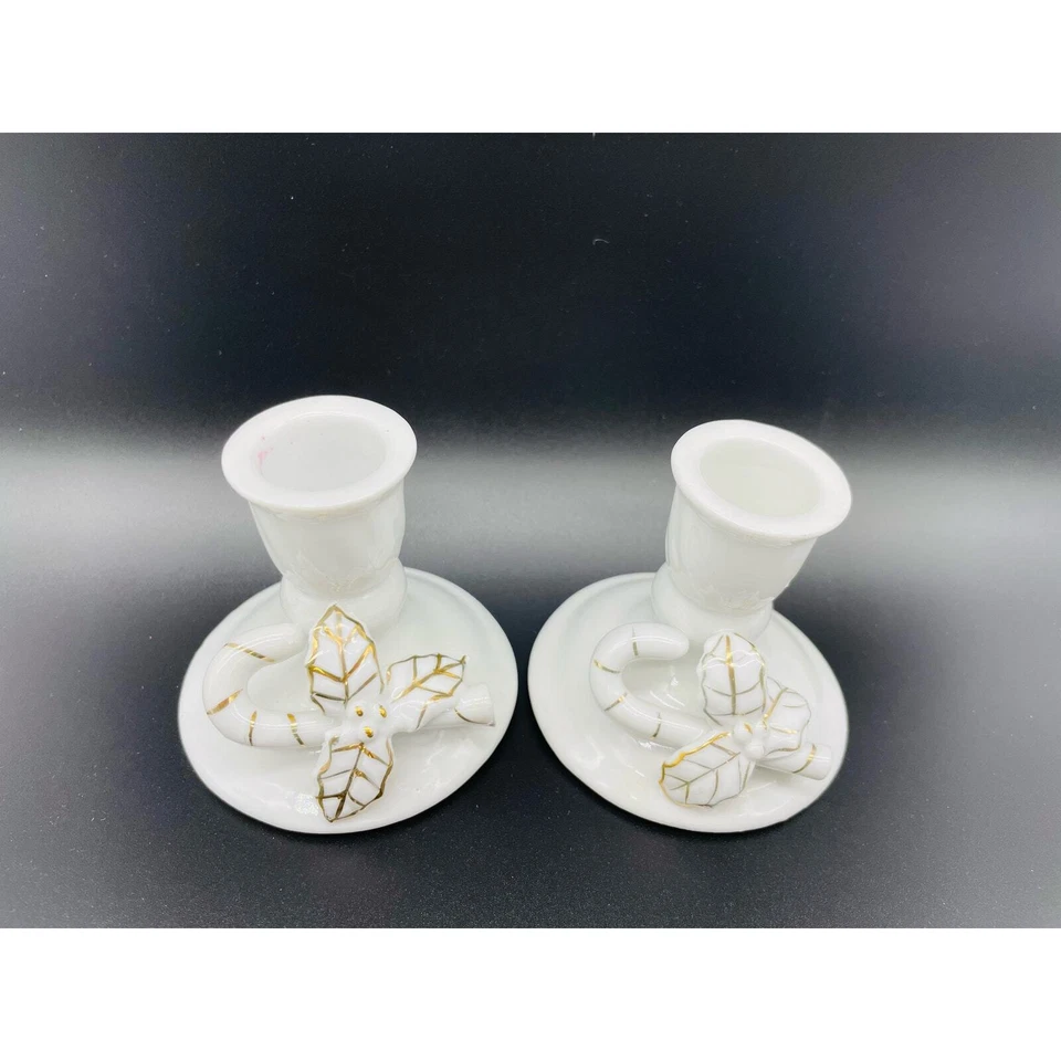 Par de candelabros de porcelana vintage de Navidad bayas de acebo bastón de caramelo Foto 2 de 4