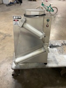 Doyon Countertop Pizza Sheeter - DL18DP - 18"