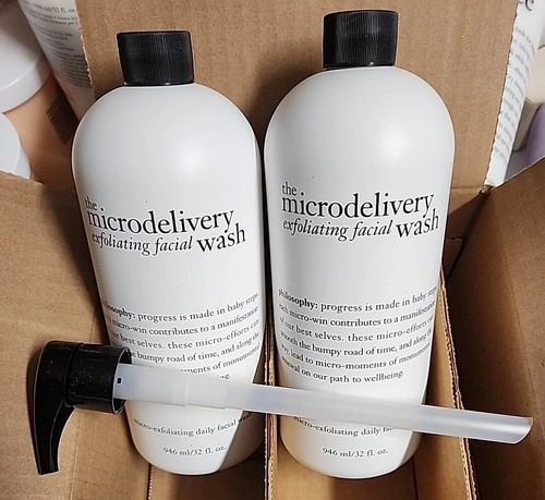 2x Philosophy The Microdelivery Exfoliating Daily Facial Wash Face 32 oz w/ Pump - Picture 2 of 3