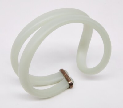 Lesley Strickland Cellulose Acetate Bangle with silver detail, in Mint.