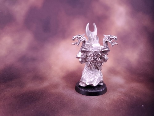 Warhammer 40k Chaos Space Marine Sorceror Metal T8 - Picture 4 of 4