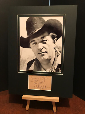 ROBERT MITCHUM Original Authentic Vintage Signed 16x12 Display COA CAv UACC