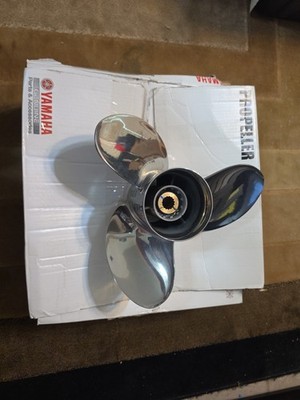 NEW YAMAHA OEM Outboard Propeller 68F-45970-20-00 Reliance 14-1/4'' X 17 Pitch RH