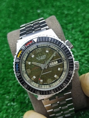 Vtg Sicura Breitling Twin Crown Diver 25J Automatic Green Textured Dial Watch