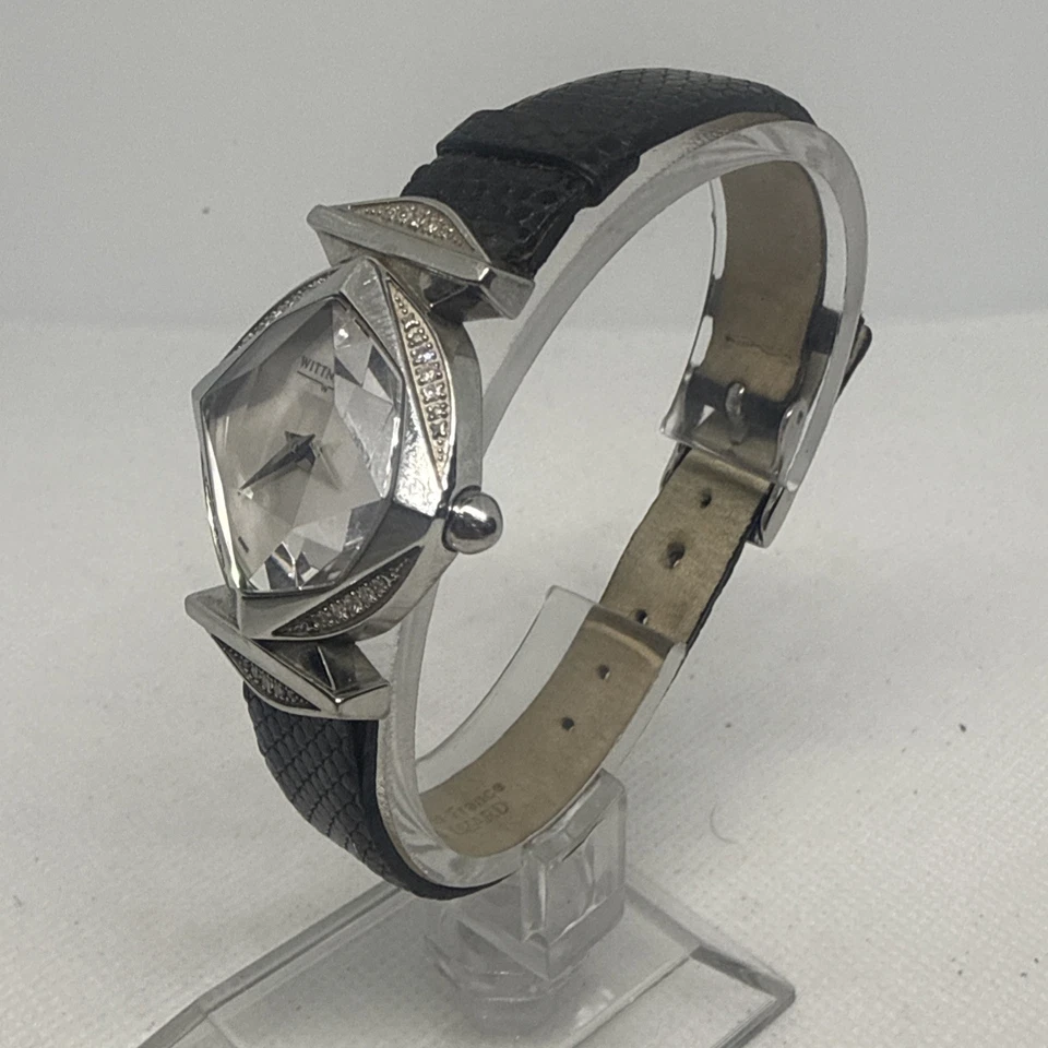 Reloj Wittnauer Damas C852451 Diamante | Cuarzo Suizo 30 Piedras SS Esfera Plateada Foto 3 de 4