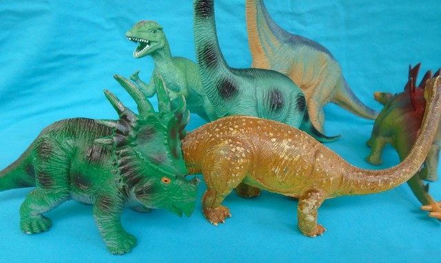 DINOSAURS, Stegosaurus, Brachiosaurus, Dilophosaurus, Styracosaurus, 7-12