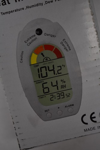 Ambient Weather Heat Index Monitor WS-HE0 Handheld Temp Humidity Dew Point Clock - Picture 2 of 5