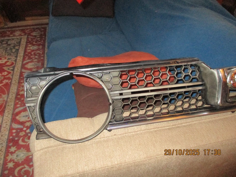 1979 SUBARU BRAT FACTORY OEM GRILLE INCLUDING THE EMBEMS FREE SHIPPING - Image 2 of 4