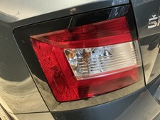 Rückleuchte links  Skoda Fabia III (NJ)  Heckleuchte links 697439