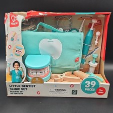 Hape Little Dentist Clinic Set 39 Pieces Pretend Play Kit Removable Teeth