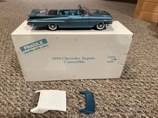 Danbury Mint 1959 Chevrolet Impala Convertible Teal 1:24