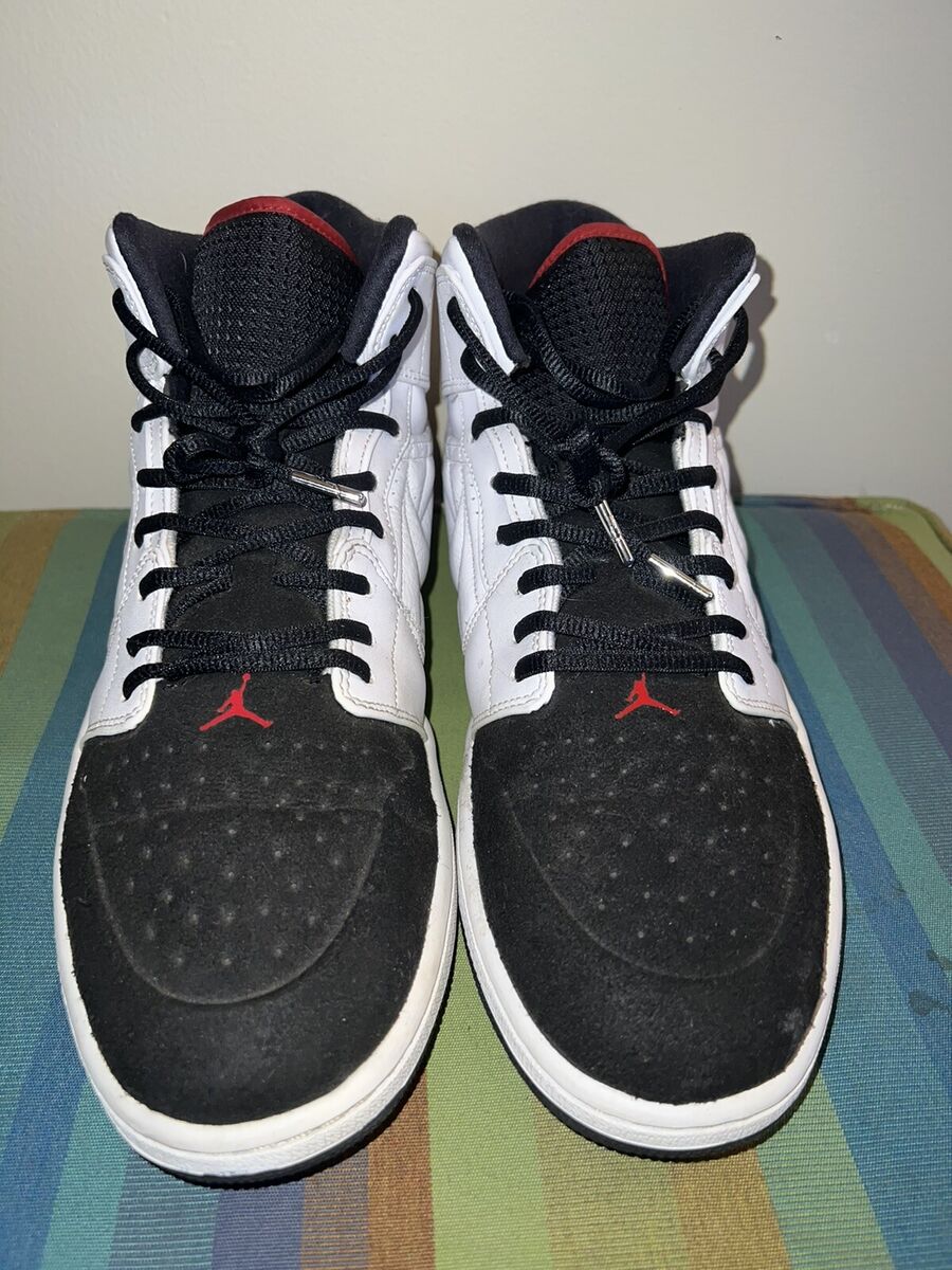 Nike Men Air Jordan 1 Retro 99 Black Toe sneaker White Black Nike Men Air Jordan 1 Retro 99 Black Toe sneaker White Black