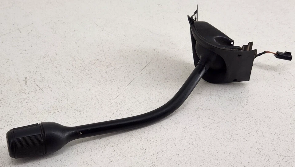 2005-2007 Ford F250 F350 F450 F550 SD OEM Shifter Lever Arm w/ TOW/HAUL - Image 2 of 4