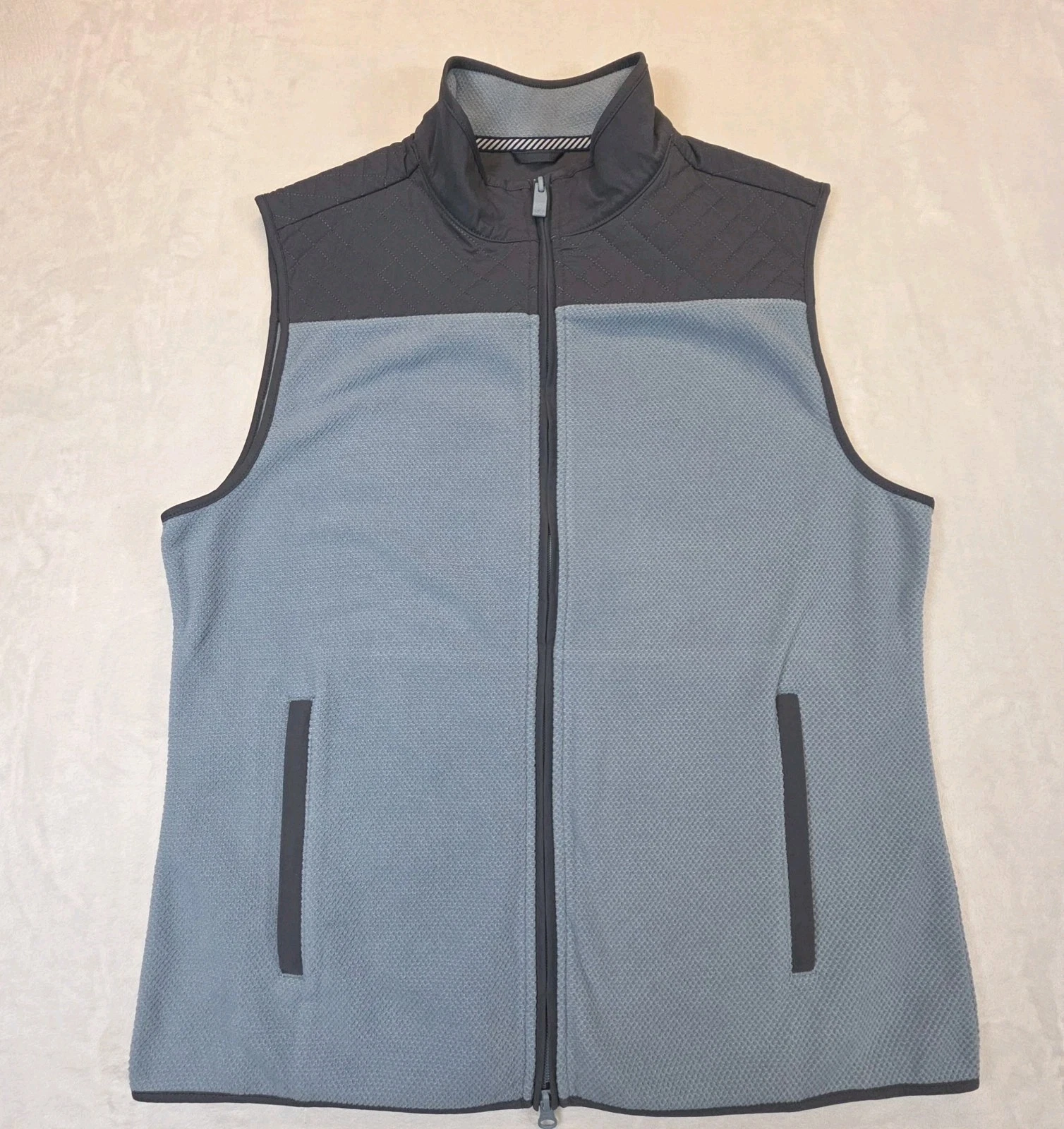Southern Tide Mens Medium Hucksley Vest Blue Quilted Fleece Full Zip Golf Hiking