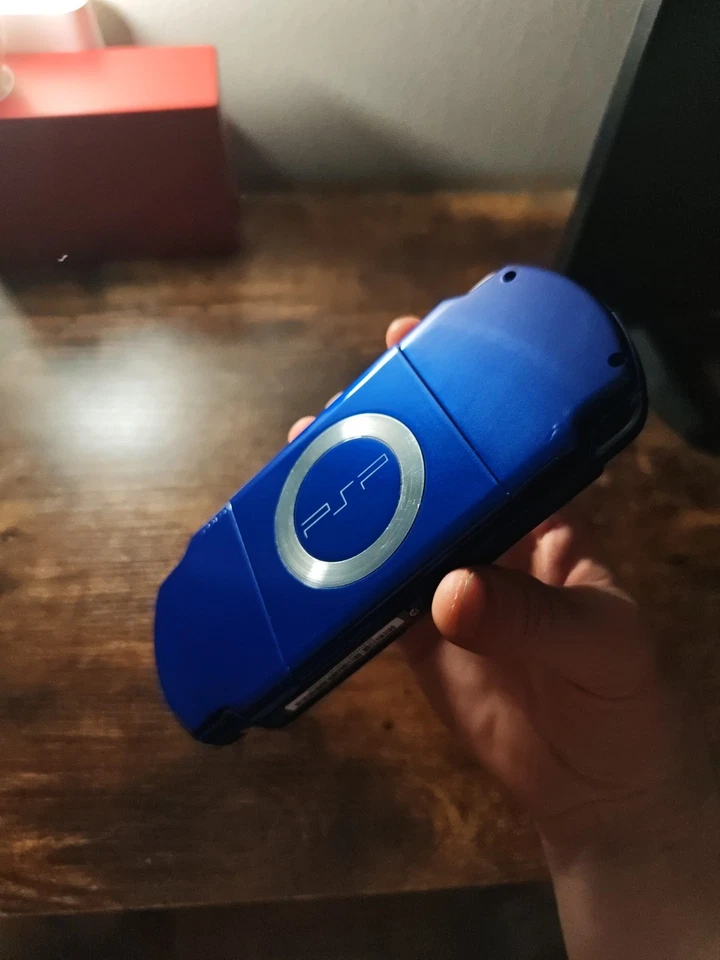 Sony PSP 2000 Dark Blue W/ 128GB ARK4, OVER 250 GAMES HB | @psp_plug | NEW REFR - Image 3 of 4