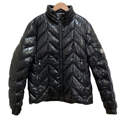 MONCLER BERRIAT logo patch quilted down jacket Size 2 Black mens 