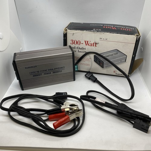 Radio Shack 300 Watt Dual Outlet Power Inverter Portable Power NIB 22-146 Works