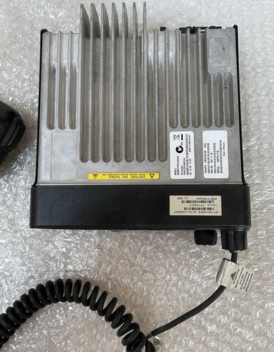 Motorola DM3400 Mobile Digital UHF TWO Way Radio - Picture 6 of 7