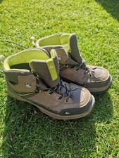 Quechua Kinder Wanderschuhe Gr&ouml;&szlig;e 2,5 UK braun