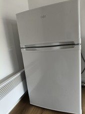 LOGIK LUC50W23 Under Counter Fridge Freezer White – Good Working Order