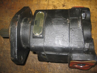 Parker 322-9110-239 PGP365/PGM365 Hydraulic Pump SAE C 2-Bolt / 2'' SAE Flanged