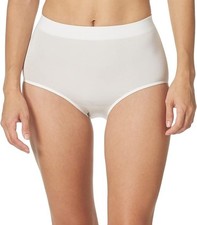 NWT L Wacoal Women's B Smooth Briefs Panty