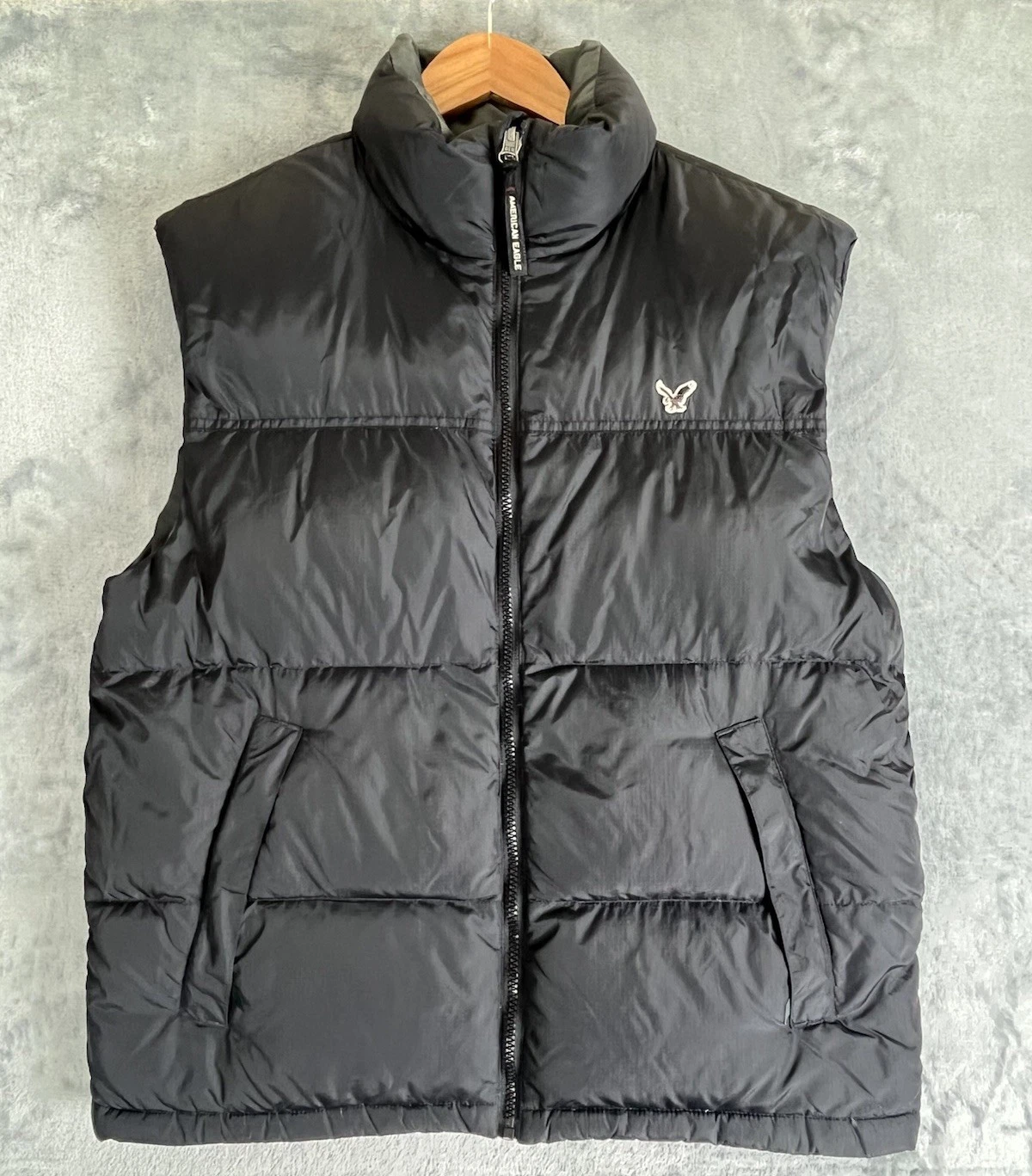 American Eagle Puffer Vest Mens Sz M Black Down Filled Gorpcore Outdoor Preppy
Opens in a new window