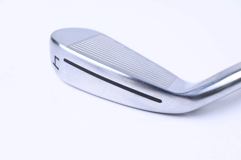 Taylormade P790 2025 #4 Iron / 20 Degree / Stiff Flex Dynamic Gold 115 S300 - Image 3 of 4