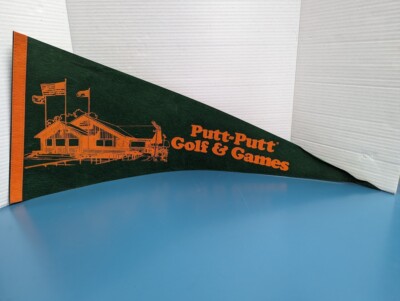 Vintage 1980's Felt Pennant Souvenir Putt Putt Golf & Games Full Size Green