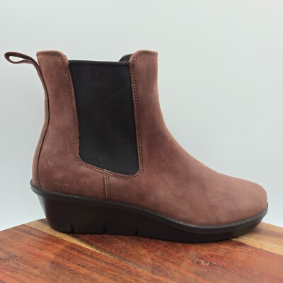Ecco Skyler Boots Women's 39 / 8 Brown Nubuck Waterproof Wedge Chelsea Booties