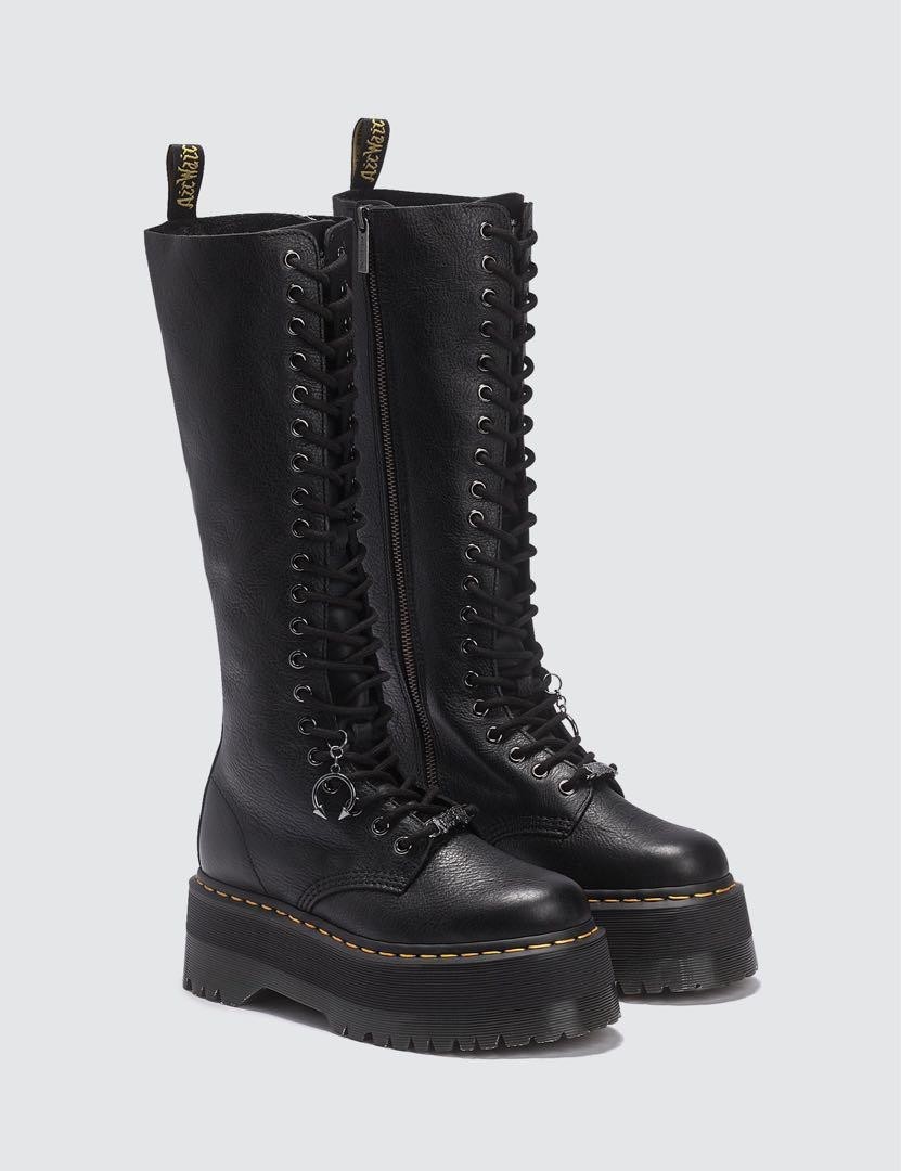 Dr Martens Dolls Kill 1B60 MAX 20 Eyelet Tall Platform Leather