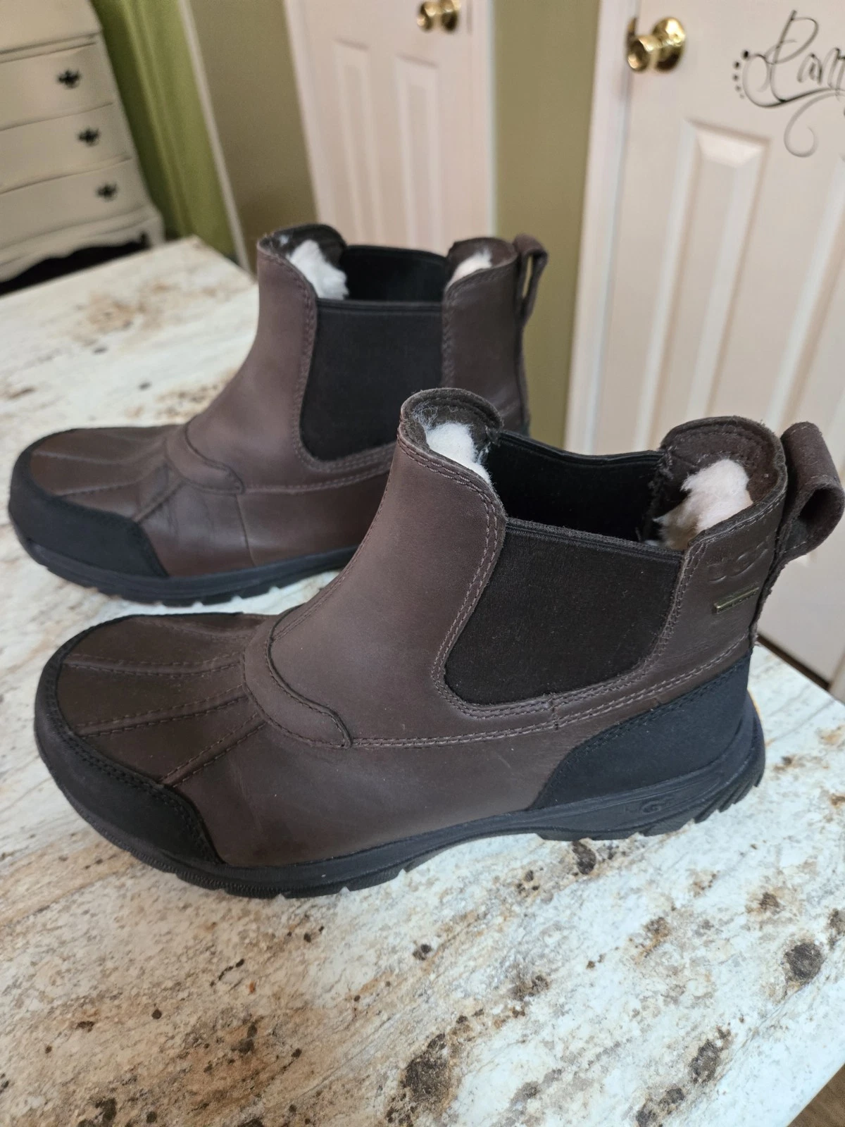 Men's Ugg Butte Chelsea Waterproof Wool Insulated Winter Boots Size 7