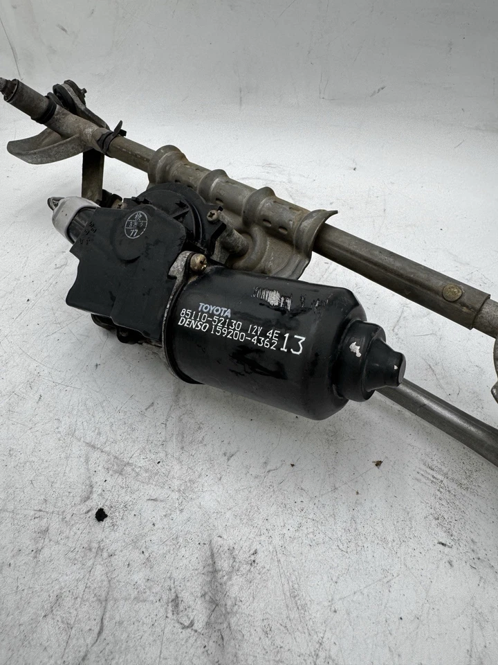 00-05 TOYOTA ECHO windscreen wiper motor W/ Wiper Linkage OEM 85110–52130 - Image 3 of 4