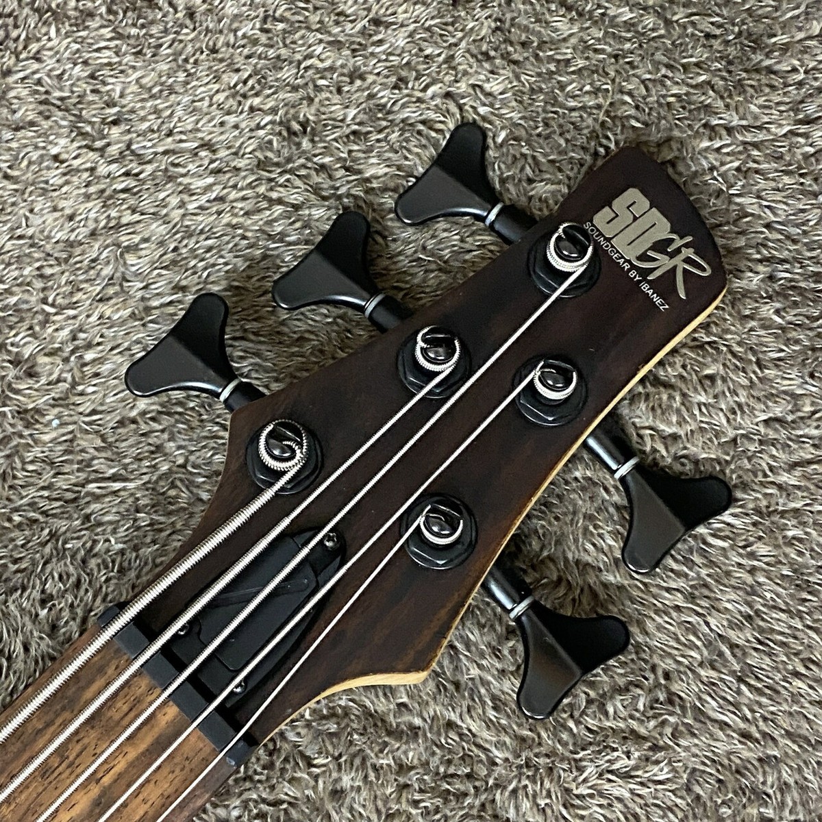ibanez 5弦 ssr635 ウォルナット 値下げ可 ibanez 5弦 ssr635 ウォルナット 値下げ可 ibanez 5弦 ssr635