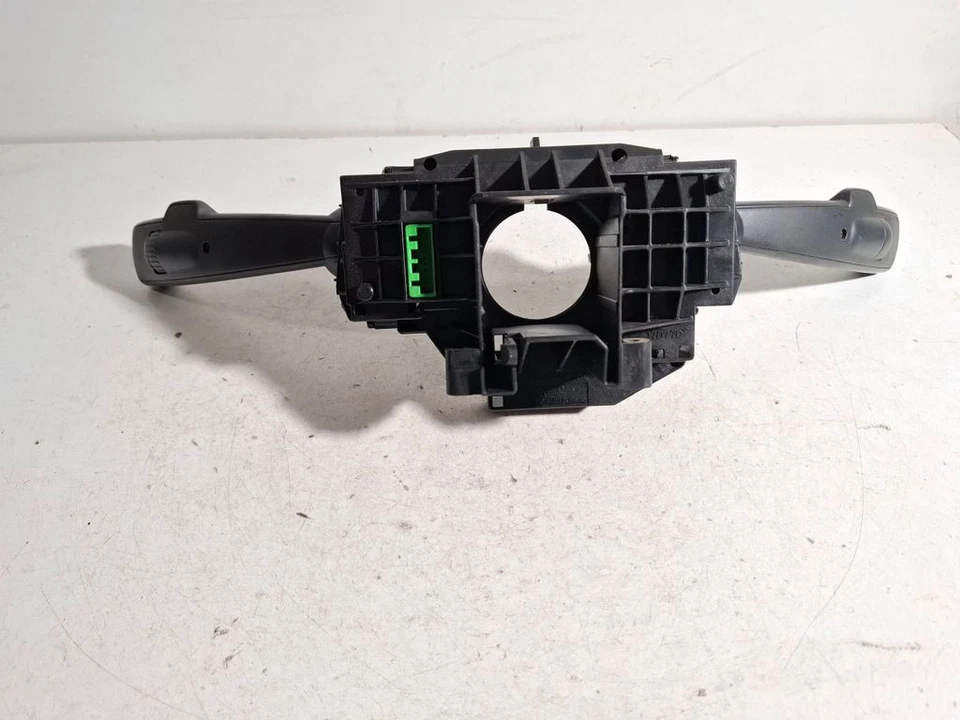 Volvo V50 2005 Wiper turn signal stalk switch 30710341 LUM16643 - Image 2 of 4