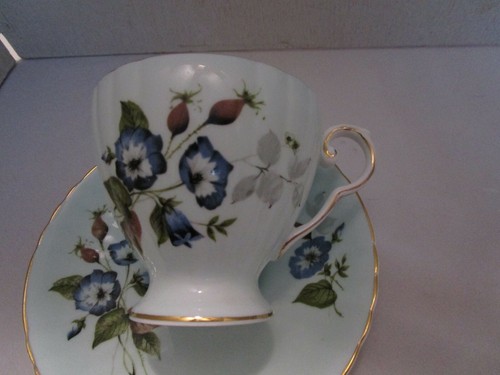 VTG Royal Grafton Bone China England Tea Cup and Saucer Baby Blue Morning Glory - Picture 3 of 6