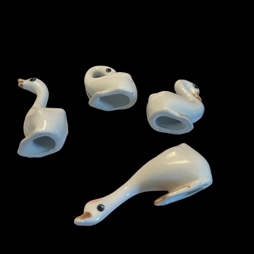 Baby White Goose or Duck Vintage Ceramic Figurines Miniature Lot of 4 geese - Picture 4 of 4