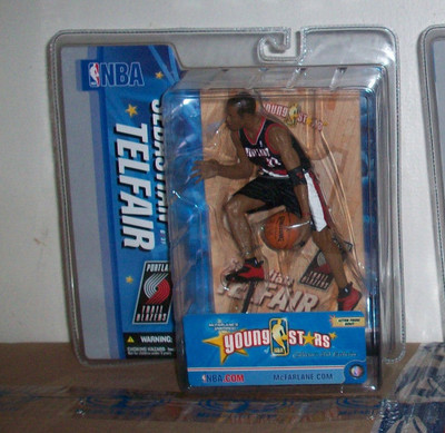 McFARLANE NBA 10 YOUNG STARS SEBASTIAN TELFAIR VARIANT CC EXCLUSIVE FIGURE
