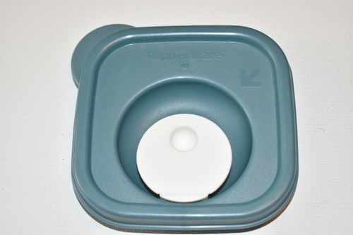 Tupperware Vented Replacement Lid #4895A Green w/ White Square 4" - 第 1/4 張圖片